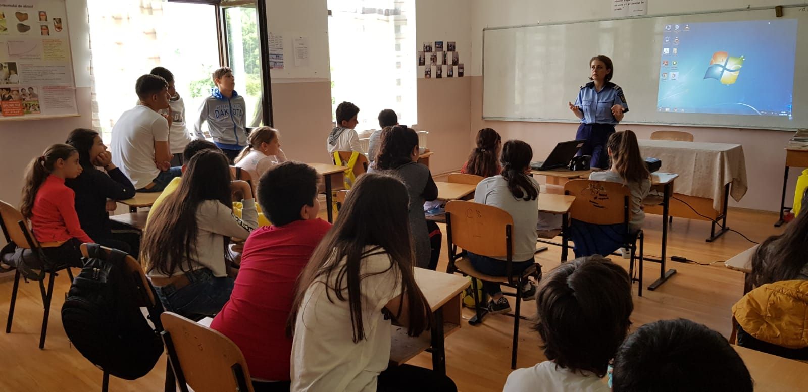 200 de elevi actiuni preventive