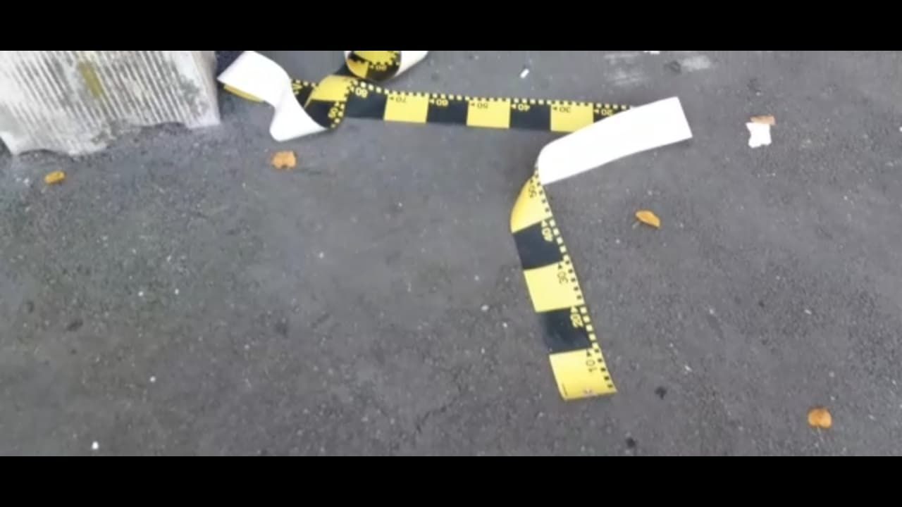 injunghiat la 18 ani de prietenii de pahar