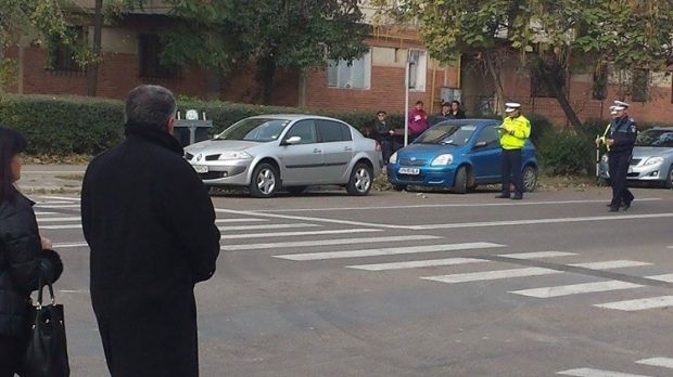 A lovit si a fugit -A accidentat o tanara la trecerea de pietoni