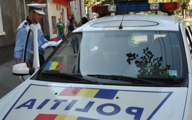 Ameninţat cu cuţitul la impodobirea bradului. A fost retinut