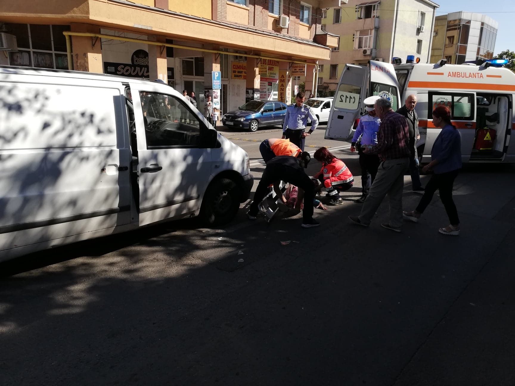 pieton accidentat când traversa regulamentar