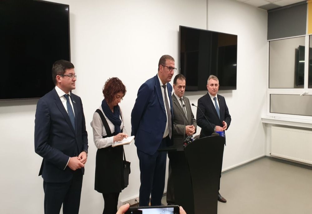 Video! Premierul Ludovic Orban, în vizită la Uzina Dacia din Mioveni