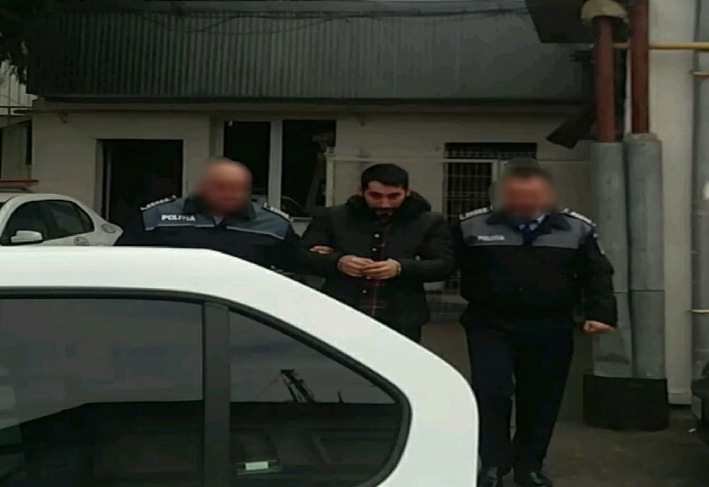 Şoferul a încasat banii în locul partronilor, pentru cursele efectuate