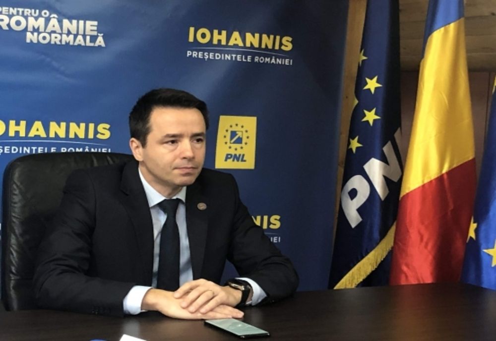 Astăzi are loc învestirea noului prefect și a subprefect în Argeș!