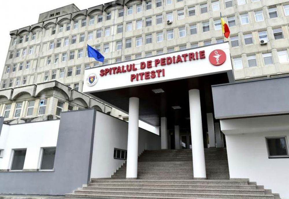 Adolescentă de 15 ani suspectă de coronavirus a minţit autorităţile