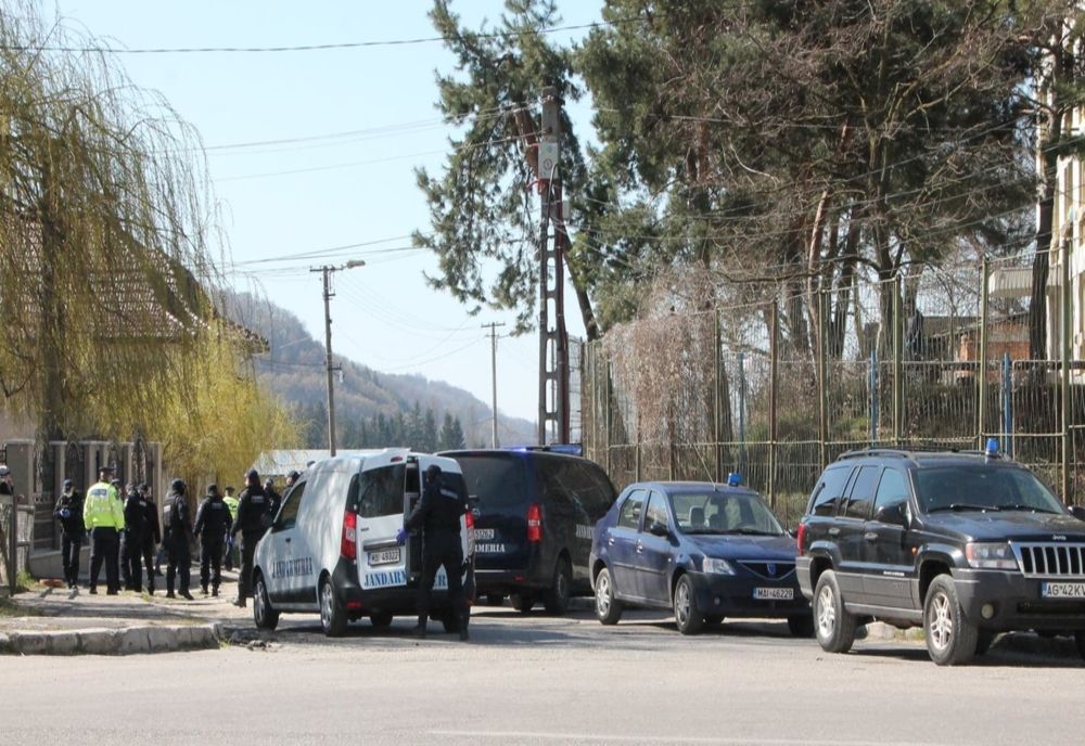 Când mai avea o zi de izolare a ajuns în carantină!