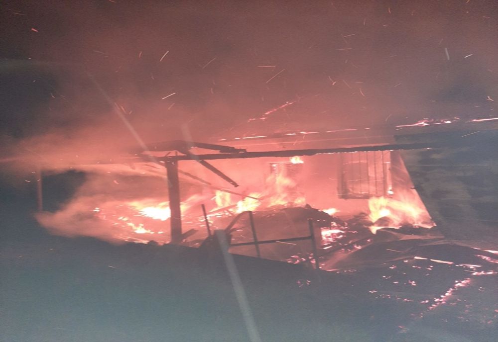 O moară a fost incendiată de trăsnet în comuna Bogați