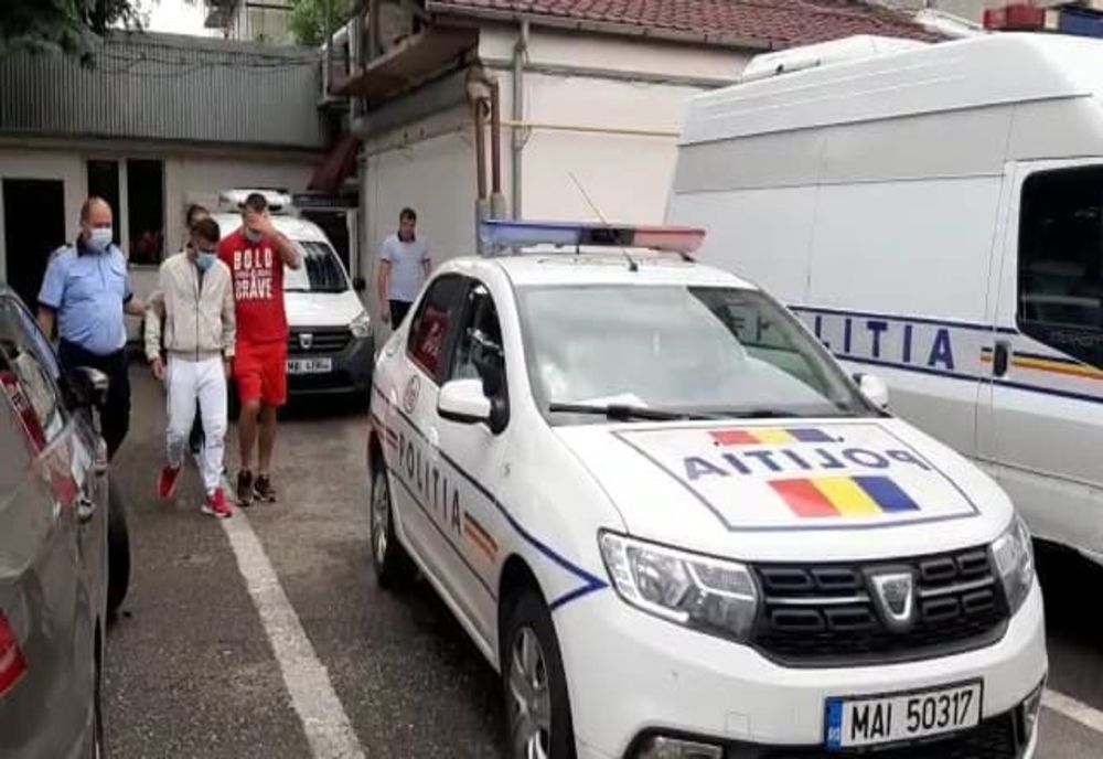 Spargere de 100.000 lei, la pont, într-un apartament din Piteşti