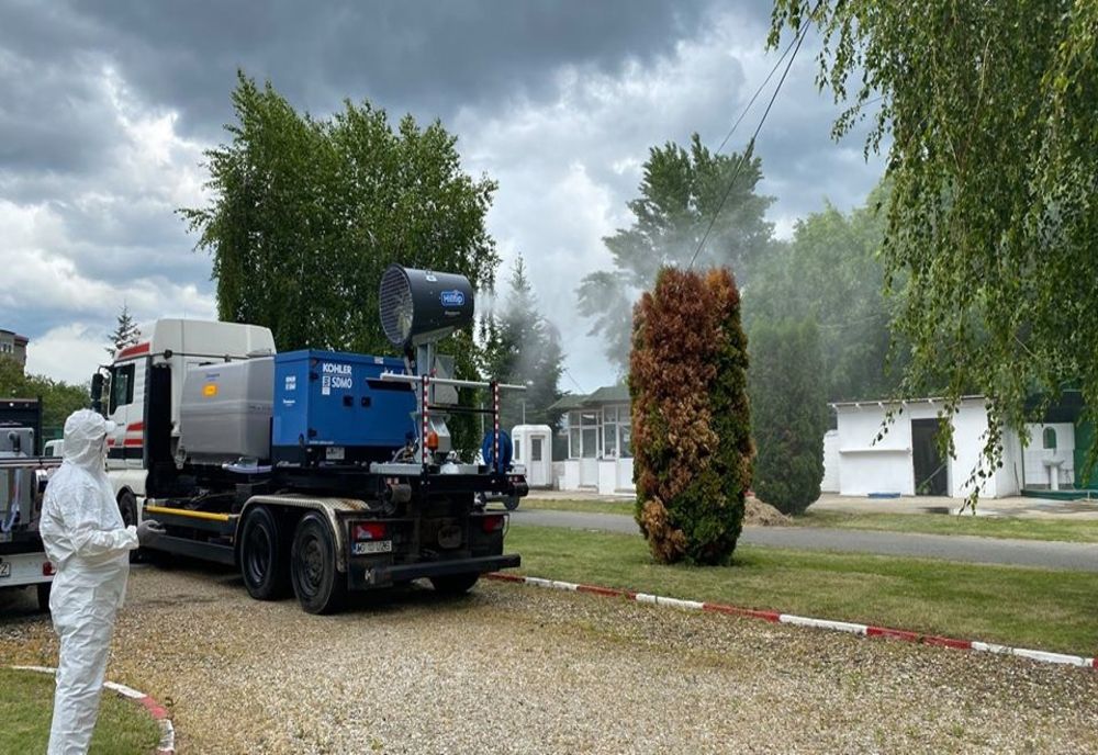 Se fac stropiri împotriva insectelor, în Pitești!