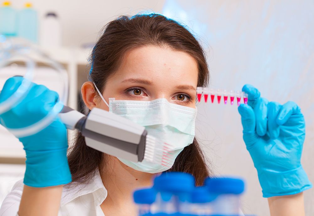 Argeş: 394 pacienţi infectaţi cu coronavirus