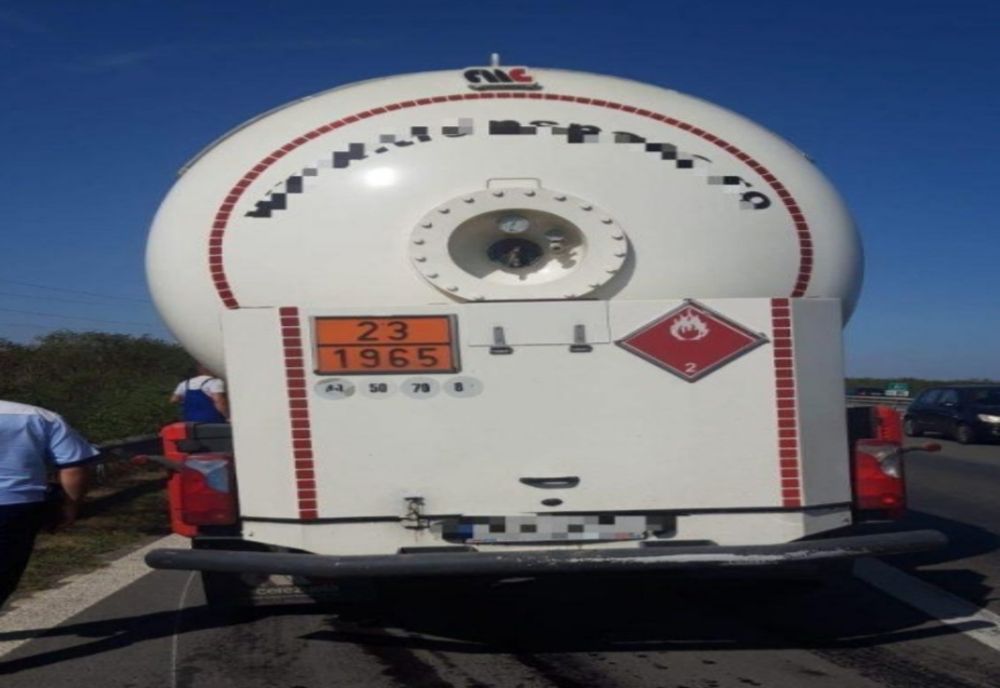 O cisternă a intrat pe contrasens pe A1