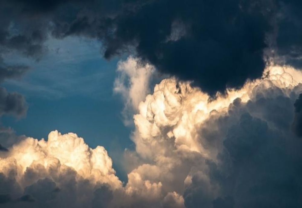 Prognoza actualizată a vremii. Ce fenomene aşteaptă meteorologii