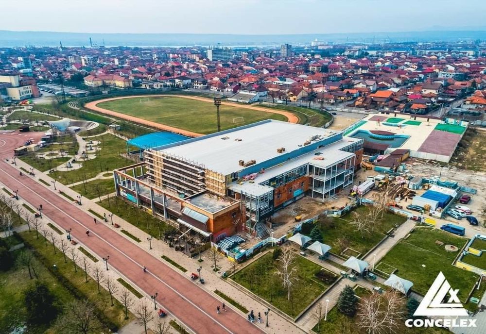 Continuă lucrările pentru construirea bazinului de înot din Severin