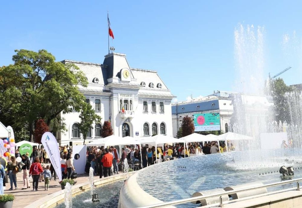 Mii de vizitatori la Târgul de Științe din Pitești