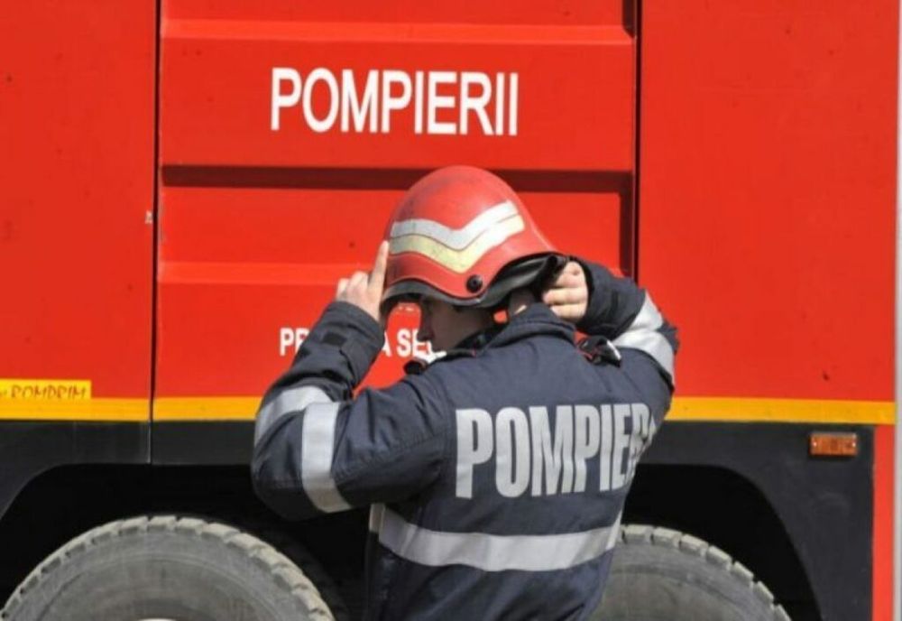 Pompierii militari argeșeni efectuează recunoașteri în teren după cutremurul produs după-amiază