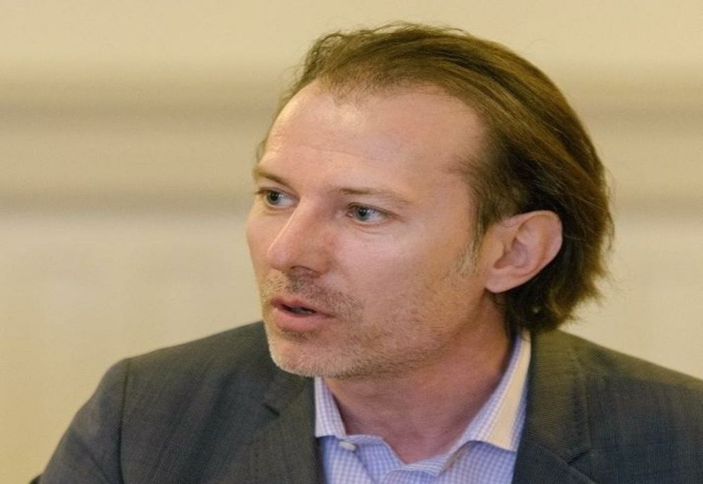 Florin Cîţu: Fac apel la colegii liberali să lase orgoliile deoparte şi să voteze proiectul de lege pentru reducerea contribuţiilor cu 5 puncte procentuale. Datorăm acest lucru românilor!