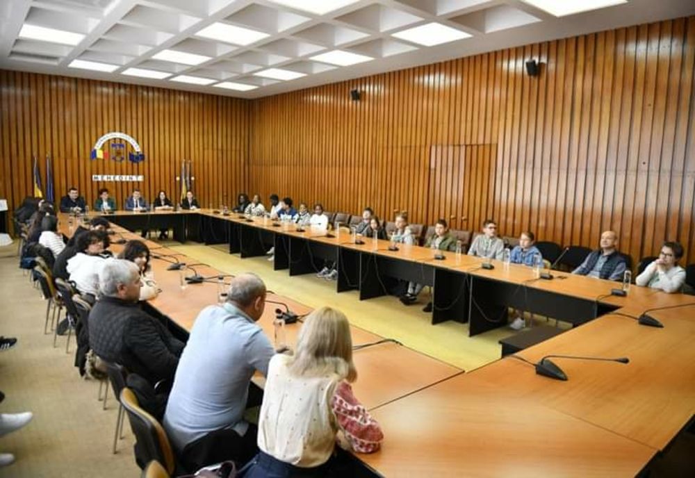 Consiliul Județean Mehedinți, gazda unei delegații de profesori și elevi din patru țări