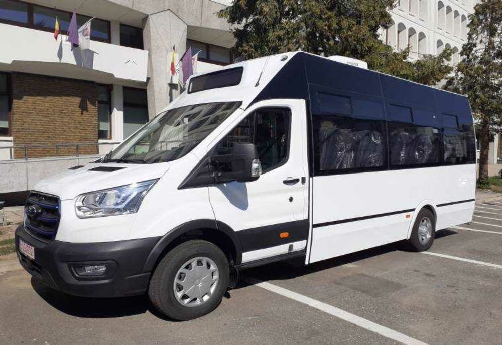 PRIMELE CINCI MICROBUZE ȘCOLARE ELECTRICE AJUNG ÎN ARGEȘ