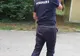 Misiune specială! Un pompier a salvat un pui de căprioară