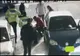 Video-Imagini surprinse în timp ce un polițist a salvat de la moarte un piteștean