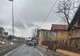 S-a răsturnat cu mașina la intrarea în pasajul subteran din Bascov