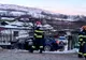 Un vehicul a intrat într-un stâlp de electricitate
