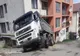 Balcon umput cu nisip dintr- o autobasculantă care transporta 30 de tone de material 