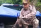 Pui de urs căzut de pe munte în zona Vidraru, salvat de un jandarm