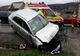 VIDEO. Accident în Argeş: o maşină a intrat într-un cap de pod, două persoane rănite