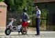 OPRIT ȘI AMENDAT: BĂRBAT DIN CĂLINEȘTI, PRINS FĂRĂ PERMIS PE UN MOPED NEÎNREGISTRAT