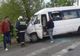 Accident între maxi-taxi şi Dacia la Mioveni! O femeie rănită grav