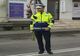 Poliţiştii au oferit flori de Ziua Femeii