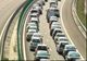 Aglomerație infernală pe Autostrada Soarelui. Șoferii circulă bară la bară