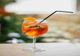 APEROL: ISTORIA ȘI COMBINĂRILE SALE INEDITE DE BĂUTURI